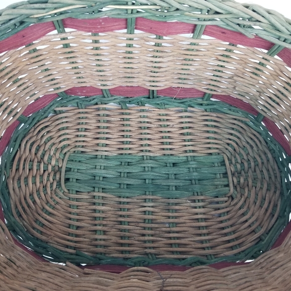 Rustic wicker basket - Picture 8 of 9